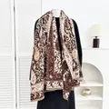 Dikke boheemse kasjmier sjaal met paisley-patroon en franjes in vintage koffie en beige - koffiekleur