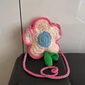 Borsa a tracolla a fiore fatta a mano all'uncinetto con cinturino intrecciato rosa-blu - Rosa Chiaro