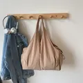 Casual khaki pleated shoulder bag with large capacity and side pockets for travel - Khaki