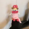 Mini sac poupée au crochet rose et blanc avec collier de perles et nœud décoratif - Rose