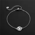 Bracelet chaîne en acier inoxydable 304 avec pendentif visage souriant et fermoir homard - Visage Souriant aux Yeux en X (SL83)