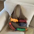 Sac cabas marron tricoté avec des breloques poissons colorés et de longues franges - Kaki