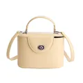 Petit sac carré crème en similicuir avec boucle rotative argentée et bandoulière - Jaune sans pendentif