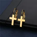 Orecchini a cerchio con croce in acciaio inossidabile dorato su sfondo blu scuro - Stile Croce d'Oro (EZ51)
