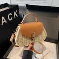 Retro woven beige straw bag with brown faux leather flap and gold oval buckle lock - Off White