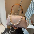 Bolso hanfu de jacquard rosa con asa de bambú y correa de perlas estilo vintage - Rosa
