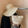 Borsa da spiaggia in paglia beige con decorazioni a stella marina e dettaglio a conchiglia - Bianco Sporco Borsa E Cappello