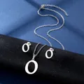 Edelstahl Schmuckset mit Buchstaben O Anhänger Halskette und passenden Ohrsteckern - Buchstabe O / Silber