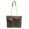 Dunkelgrüne matte Shopper-Tasche mit Karomuster und Goldkette im klassischen Retro-Stil - Grün mit Anhänger