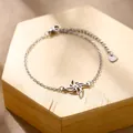 Détail du bracelet en acier inoxydable avec breloque moulin et étiquette en forme de cœur - Style Moulin à Vent (XLY186) / Argent