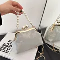 Elegante bolso concha azul claro bordado con asa de perlas y bordado de flores - Verde