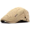 Détail de la casquette plate en coton kaki avec surpiqûres losanges et boucle en bronze - M (56-58cm) / Kaki