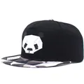 Cappellino snapback nero con patch panda geometrico e visiera camouflage per uomo e donna - Regolabile / Nero
