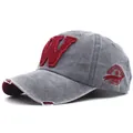 Cappellino da baseball in cotone lavato grigio scuro con toppa W rossa stile vintage - Regolabile / Grigio