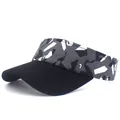 Detail of a black sun visor with grey geometric camo pattern for outdoor sports - Adjustable / Gray