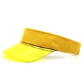 Detailansicht der gelben PVC-Krempe und der feinen Nähte des Sonnenvisierhutes - Kinder (52-55cm) / Gelb