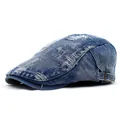 Detailaufnahme der Jeans-Baskenmütze mit Vintage-Fransen und Metallschnalle - Verstellbar / Mittelblau