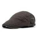Détail de casquette plate en coton avec broderie de lettres et boucle en métal - Réglable / Gris