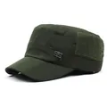 Detalle de gorra militar verde ejército con malla transpirable y emblema 95 - M / Verde