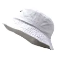 Detalle de sombrero de pescador blanco con ojales metálicos y ala con costuras reforzadas - Ajustable / Blanco