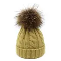 Gorro de invierno de punto trenzado amarillo con pompón grande de piel sintética suave - Caqui