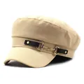 Detail of beige baker boy hat featuring a black leather strap and golden horsebit buckle - M (56-58cm) / Naval Hat with Metal Horsebit (Beige) / Beige