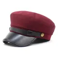 Berretto da marinaio bordeaux vintage con visiera in pelle PU nera e bottoni dorati - M (56-58cm) / Borgogna