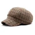 Classic brown plaid newsboy cap with vintage check pattern for autumn and winter - M / Beige