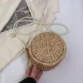 Handgemaakte ronde strozak met witte parelketting en canvas trekkoordsluiting - Stijl 2 (Rond met parelketting)