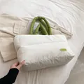 Borsa tote trapuntata bianca e verde con patch fashion e design imbottito spazioso - Bianco & Verde