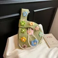 Bolso de punto verde con flores de colores y correa de perlas para mujer elegante - Verde