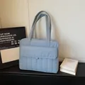 Bolso tote acolchado azul claro para portátil con acolchado y bolsillo frontal - Azul