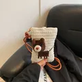 Handgemaakte gehaakte puppytas in crèmewit met een schattig bruin 3D-beerontwerp - Broken Wit