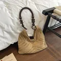 Borsa tote in maglia beige con perline in legno marrone e manici in corda intrecciata - Cachi