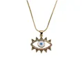 Detail van boze oog hanger met gekleurde zirkoonstenen en gouden franje ketting - Stralende Meerkleurige Strass Stijl (00967)