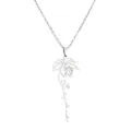 Collana con fiore di nascita in acciaio inossidabile e pendente nome Sophia su fondo bianco - Stile Fiore di Nascita 1 (CS00282) / Color Acciaio