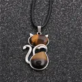 Collana con ciondolo gatto in pietra occhio di tigre con cornice in argento e cordino nero - Stile Occhio di Tigre (NSN0142 Cordino Cerato)