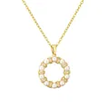 Elegante collar dorado con colgante circular de perlas y circonitas en cadena fina - Perla redonda dorada