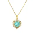 Exquis collier pendentif cœur en pierre bleue avec halo de zircons et chaîne dorée - Bleu lac