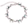Silbernes Pferde-Charm-Armband mit schillernder Muscheleinlage und Karabinerverschluss - Rennendes Pferd
