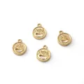 Set di quattro ciondoli rotondi placcati in oro con design a rilievo per gioielleria - Ciondolo Disco Tondo Faccina Sorridente (FGT671)