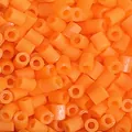 Levendige oranje 2,6 mm strijkkralen voor DIY-knutselen in een platte macro-opname - 10g/Verpakking (ca. 1000 stuks) / Oranje (A07)