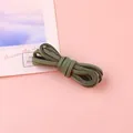 Armeegrünes Wildlederimitat-Band im Bündel für DIY-Schmuck und Halskettenzubehör - In Rolle / Armeegrün