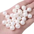 Perles d'imitation rondes en verre blanc demi-percées pour la création de boucles d'oreilles - 2 Pièces/Paquet / Env. 12mm (Trou 1mm) / Blanc