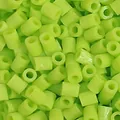 Neon groene 2,6 mm acryl strijkkralen voor DIY-knutselprojecten en kunstmateriaal - 10g/Verpakking (ca. 1000 stuks) / Fluorescerend Groen (B14)