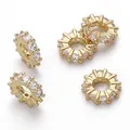 Distanziatori in ottone placcato oro 18K con zirconi bianchi per creazione gioielli - Pendaglio Distanziatore a Ruota Foro Grande / 8x2mm (1 Pezzo/Confezione) / Oro