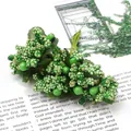 Ramo di bacche verdi artificiali con texture satinata e glitter dorati per fai da te - Mazzo di Bacche Verde Brillante Smerigliato in Polvere