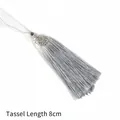 Zilvergrijze Chinese kwast van 8 cm lang met vintage gegraveerde metalen kap - Kap Diameter 2cm Zwarte Kraal 4mm Kwastgedeelte 8cm / Grijs