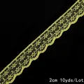 Dentelle jaune vif 2cm non extensible avec motif évidé pour artisanat 10 yards - Style Floral Festonné / Jaune