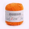 Weiche orangefarbene Handstrickgarnrolle aus 100% Baumwolle für DIY und Basteln - 1 Knäuel/Pack / Orange